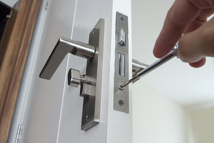 Our local locksmiths are able to repair and install door locks for properties in Horndean and the local area.